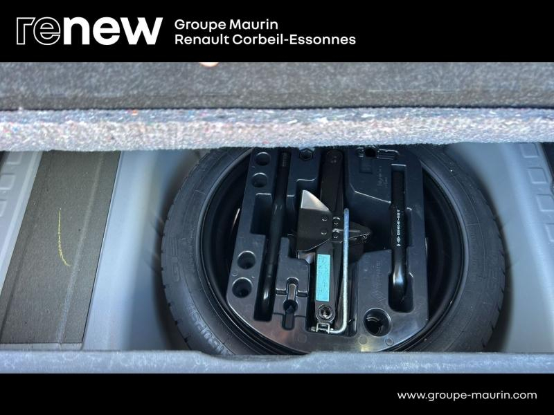 RENAULT Captur d’occasion à vendre à CORBEIL-ESSONNES chez GRAND GARAGE FERAY SAE (Photo 11)
