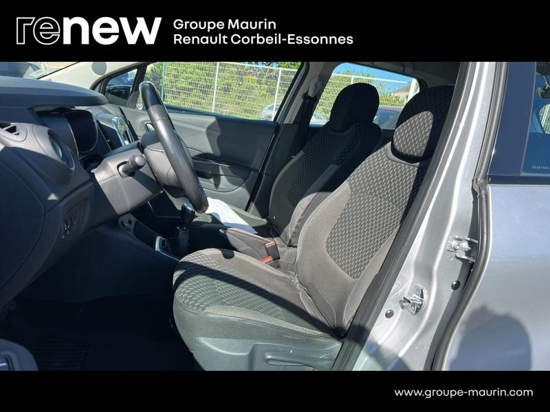 RENAULT Captur d’occasion à vendre à CORBEIL-ESSONNES chez GRAND GARAGE FERAY SAE (Photo 14)