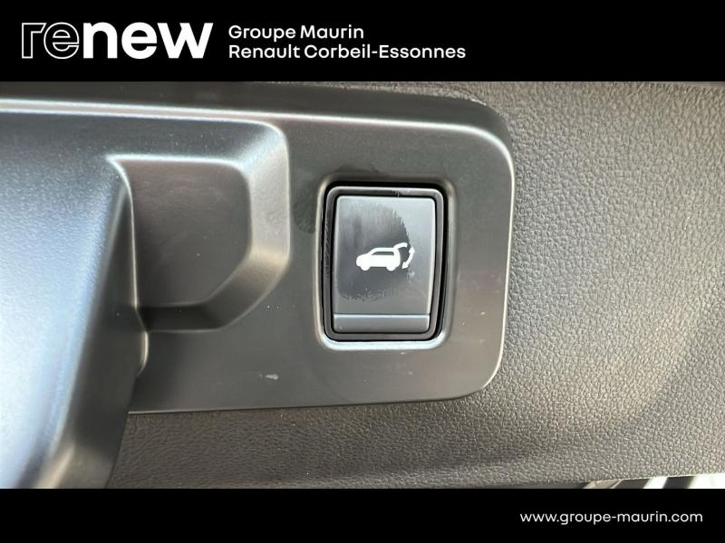 RENAULT  d’occasion à vendre à CORBEIL-ESSONNES chez GRAND GARAGE FERAY SAE (Photo 12)