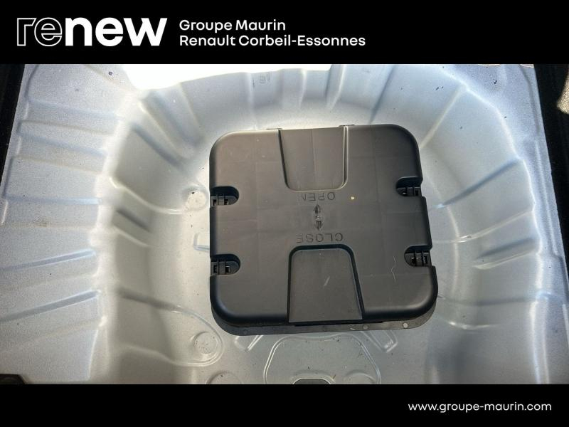 RENAULT Clio d’occasion à vendre à CORBEIL-ESSONNES chez GRAND GARAGE FERAY SAE (Photo 10)