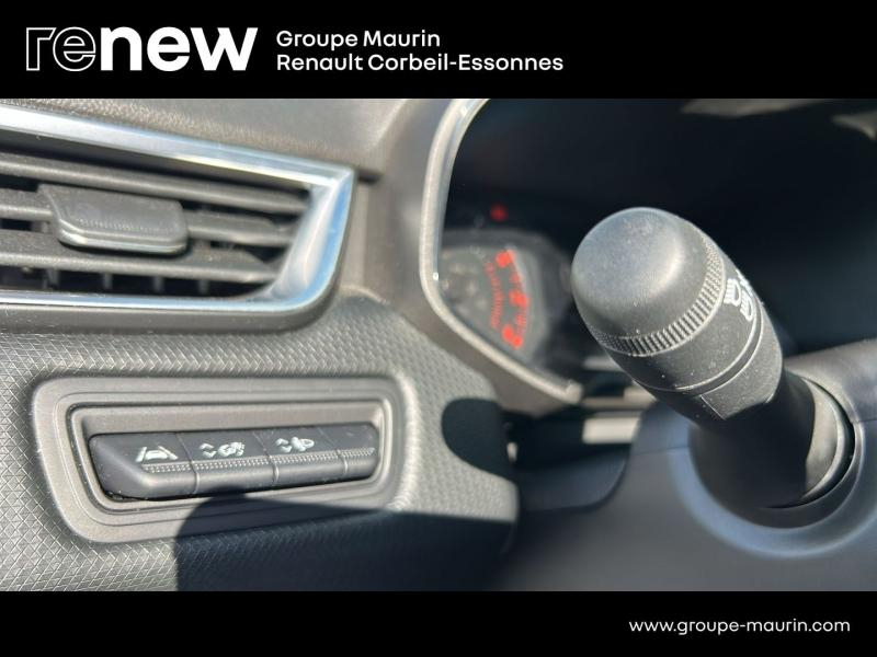 RENAULT Clio d’occasion à vendre à CORBEIL-ESSONNES chez GRAND GARAGE FERAY SAE (Photo 15)