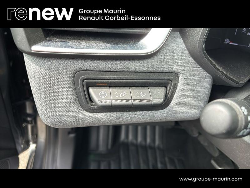 RENAULT Clio d’occasion à vendre à CORBEIL-ESSONNES chez GRAND GARAGE FERAY SAE (Photo 16)